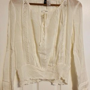 Blouse with lace details
